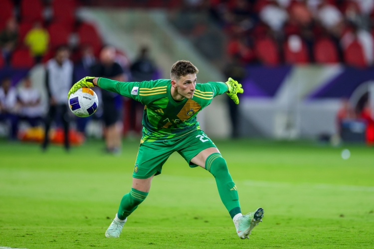 开云体育官网-门将阿奇迪被罚下！罗马诺：利雅得胜利已通知热那亚叫停本托转会